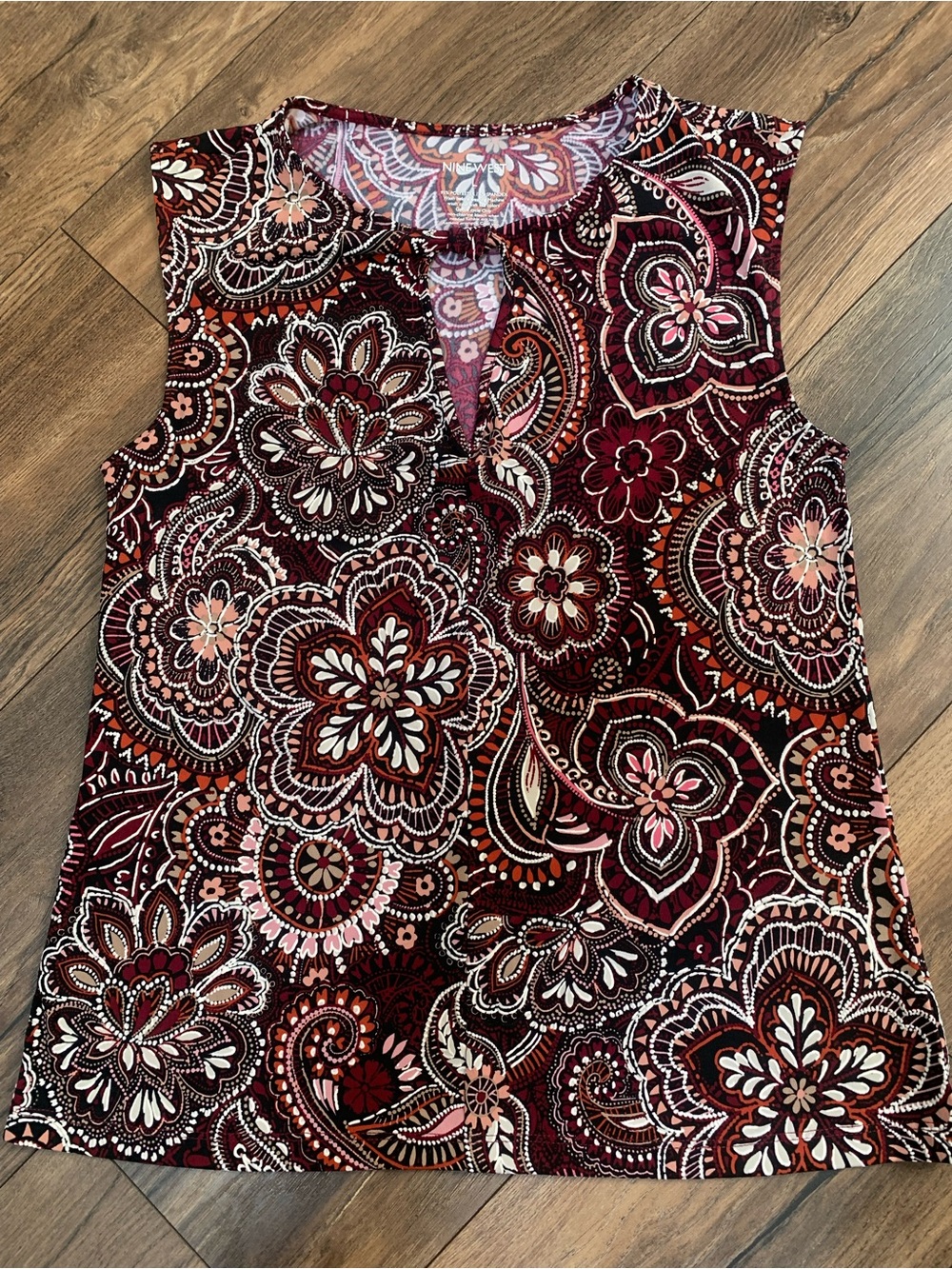 Nine West Sleeveless Paisley Floral Tank in Burgundy and Pink